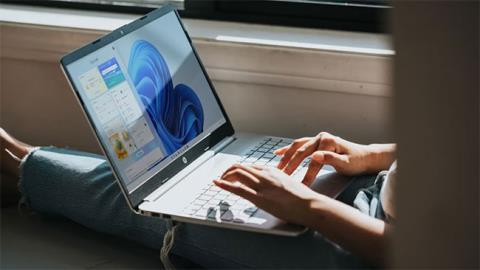 Hur man förhindrar andra från att ändra dina Windows-skrivbordsteman och ikoner