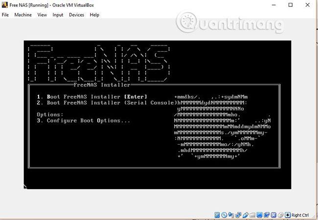 Kā instalēt FreeNAS VM vietnē VirtualBox
