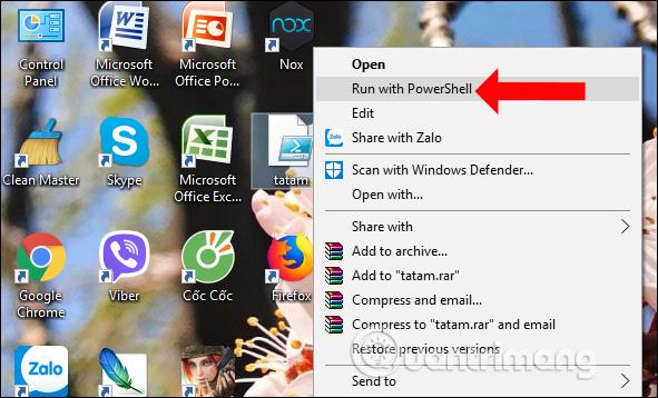 Ako automaticky vypnúť zvuk pri odstránení slúchadiel v systéme Windows Ako automaticky vypnúť zvuk pri odstránení slúchadiel v systéme Windows